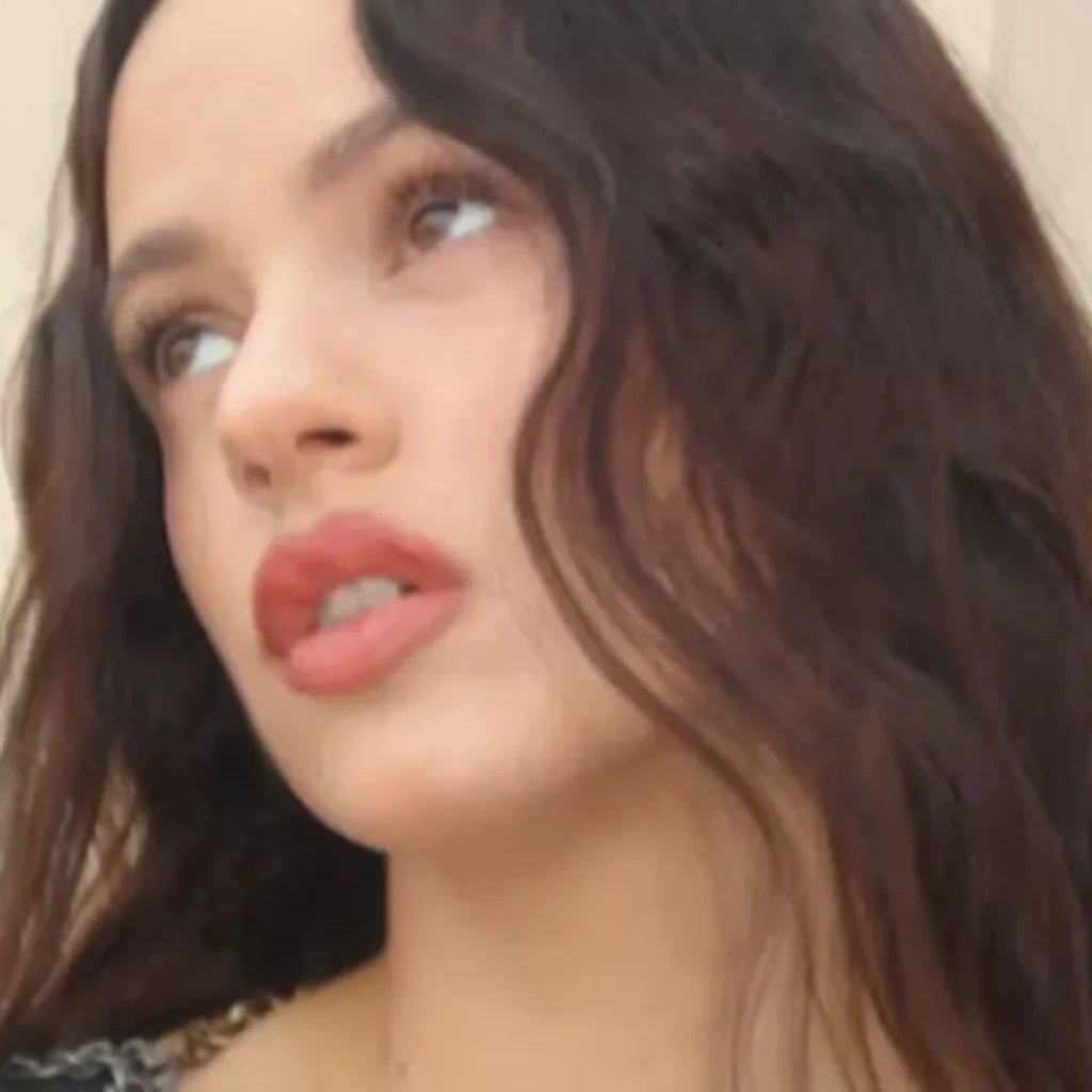 Rosalía imparable: 12 de 15 canciones de su álbum Lux debutan en el Top 50 Global de Spotify