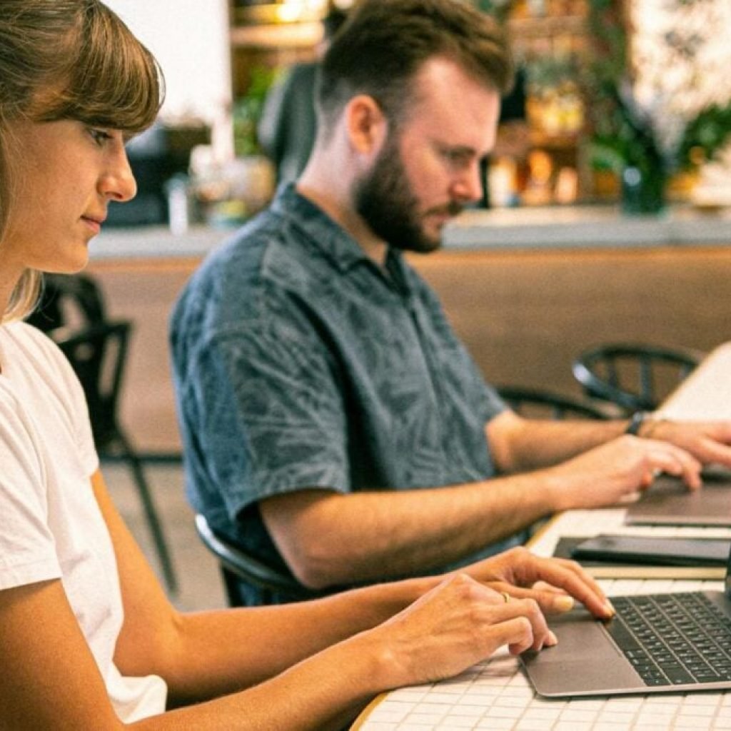 La clave invisible que está marcando quién retiene talento y quién lo pierde frente a la IA