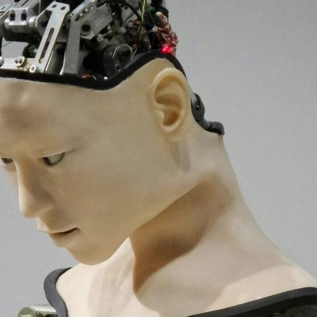 Pasamos siglos intentando que las máquinas no se rompan. Ahora les estamos enseñando a sentir «dolor» cuándo se rompen y a reaccionar como si tuvieran un cuerpo propio