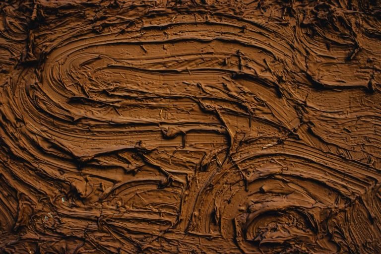 Una bacteria encontrada en lodos costeros conduce electricidad como un cable. Por qué este hallazgo pone en cuestión nuestra dependencia del cobre