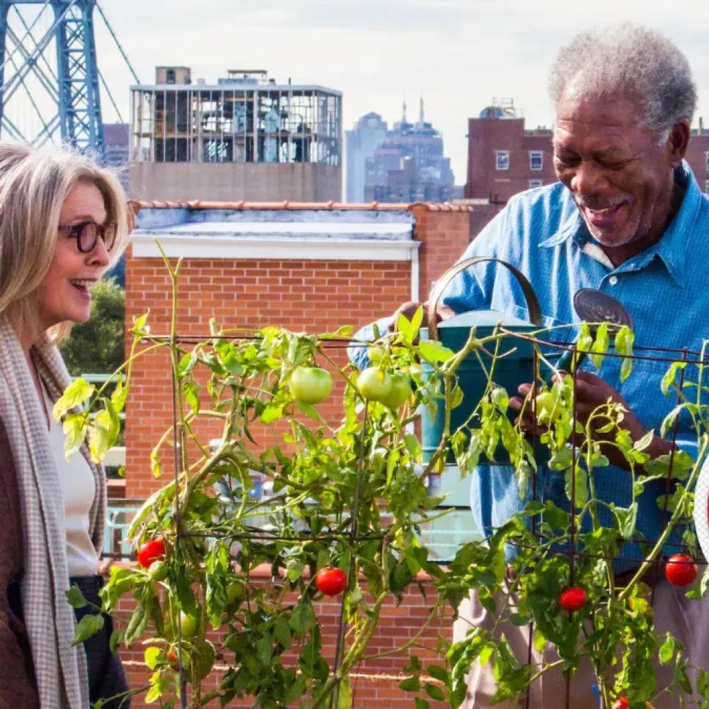 Un matrimonio grande se debe mudar de su departamento: la emotiva película que es tendencia en Netflix